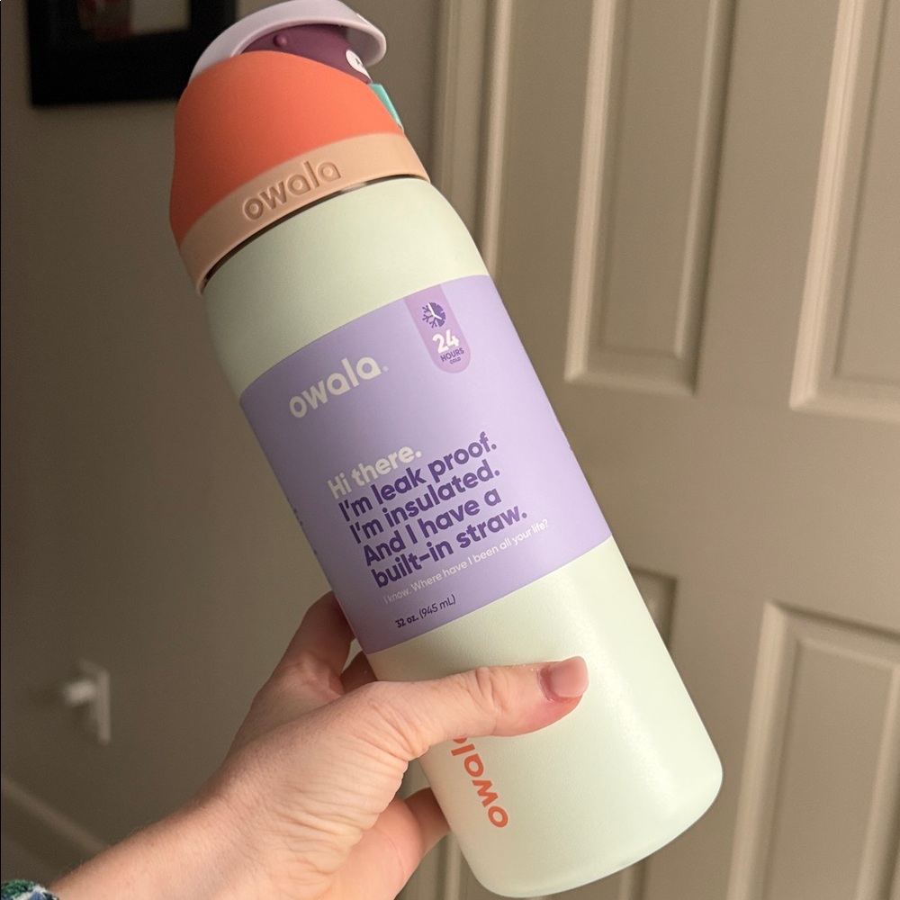 Surfs Edge 32oz OWALA water bottle NEW